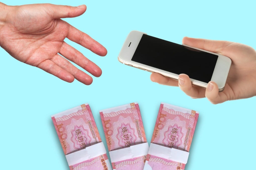 A woman in China who returned a lost mobile phone to its owner only to receive fake banknotes as a reward called in the police to investigate, claiming she was “insulted”. Photo: SCMP composite/Shutterstock/Taobao