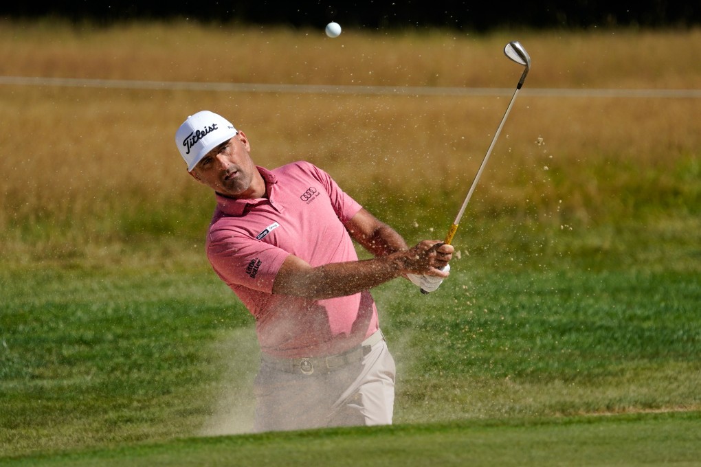Michael Hendry gets in some last minute practice before the start of the New Zealand Open. Photo: Asian Tour