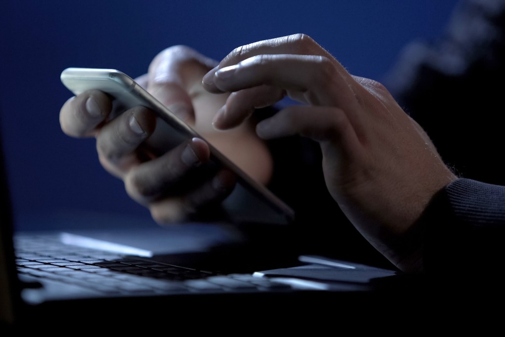 An accountant has been conned by phone scammers. Photo: Shutterstock