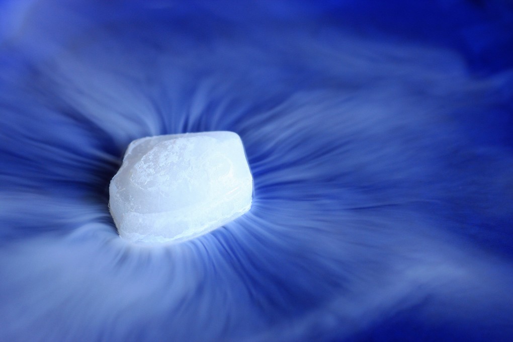 Ingesting dry ice, a solid form of carbon dioxide used as a cooling agent, can cause internal organ damage. Photo: Shutterstock
