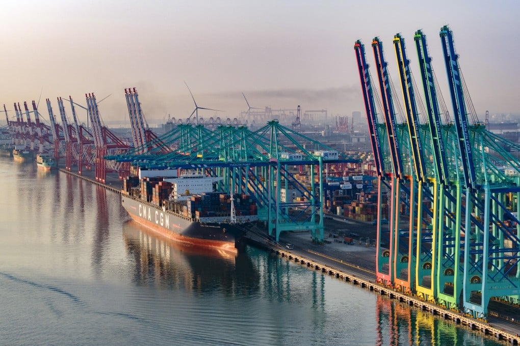 China’s exports rose by 7.1 per cent in combined figures for January and February compared to a year earlier. Photo: Xinhua