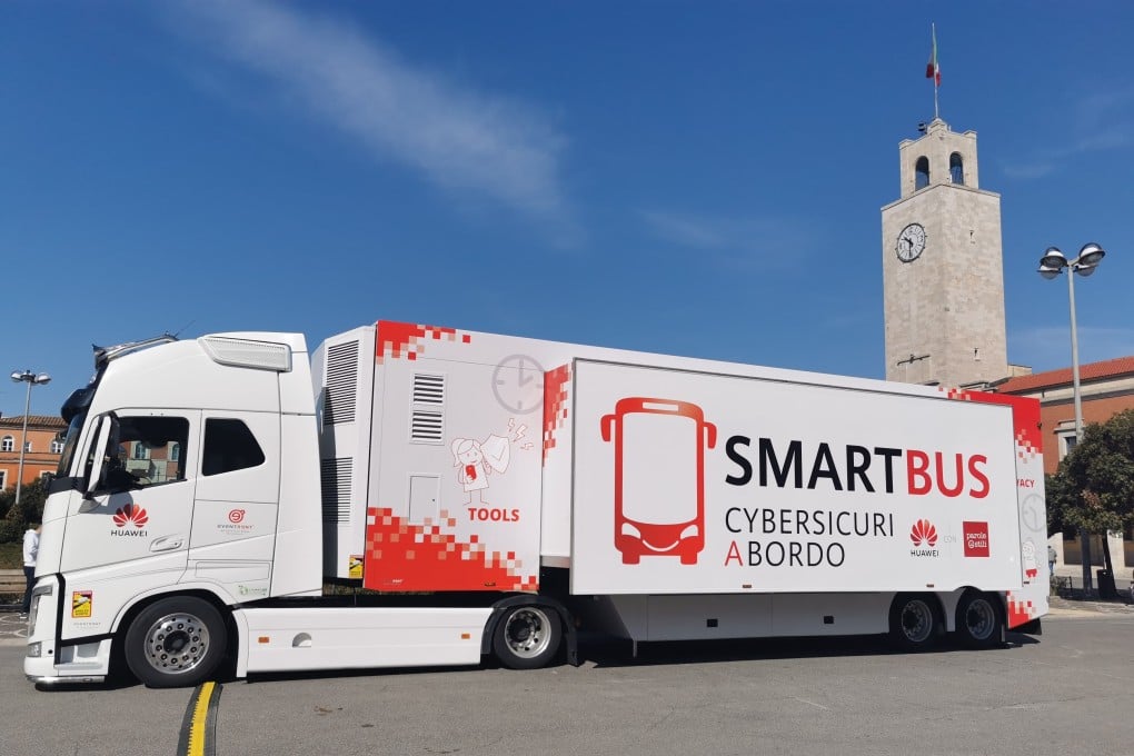 Huawei Italy’s SmartBus cybersecurity initiative, under the theme of ‘Cybersafe on Board’, featured a 90-day road trip across Italy last year, which interacted with 4,500 children from 206 schools, as well as 600 adults.