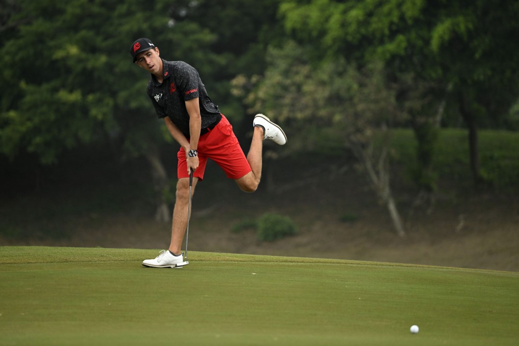 David Puig hits a putt during the second round of the International Series Macau. Photo: Asian Tour
