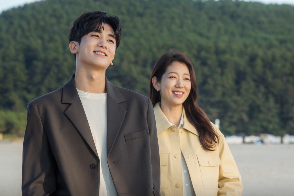 Park Hyung-sik (left) and Park Shin-hye as Yeo Jeong-woo and Nam Ha-neul in a still from Doctor Slump. Save for a few scenes, the K-drama failed to address mental health as it was supposed to.