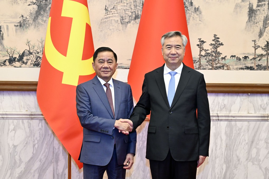 CCDI chief Li Xi told his Vietnamese counterpart Tran Cam Tu in November that China was committed to a “clean Silk Road”. Photo: Xinhua