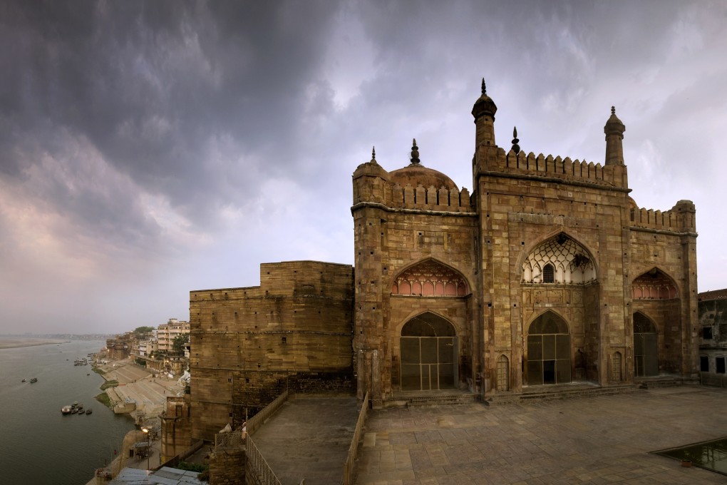 The Alamgir Mosque in Varanasi, one of thousands of monuments in India. Photo: Amit Pasricha/India Lost & Found