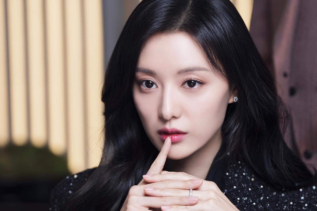 Korean actress Kim Ji-won has won hearts and minds with her cool, poised acting. Photo: Instagram/@geewonii