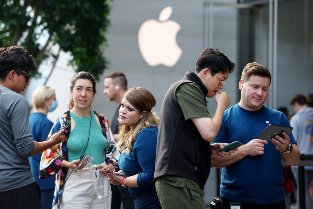 An Apple store in Los Angeles, California. Photo: Getty Images/TNS