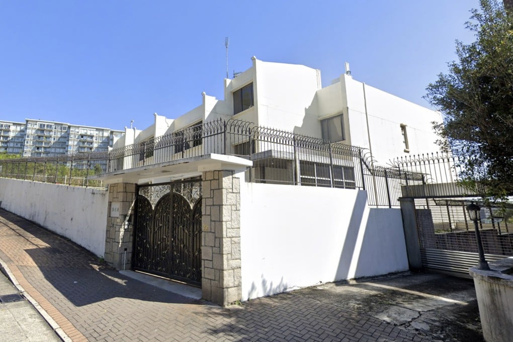 The couple lived at the upmarket Panorama Court on Beacon Hill Road in Kowloon Tong. Photo: Google