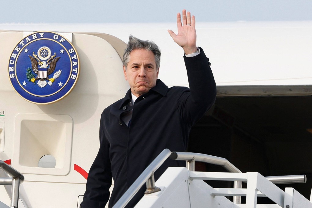US Secretary of State Antony Blinken waves while disembarking from an aircraft as he arrives at Osan Air Base in Pyeongtaek on March 17. Photo: AFP