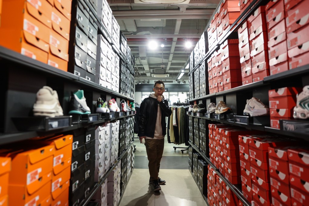 China’s official non-manufacturing purchasing managers’ index rose for the fourth straight month in March, while the Caixin/S&P Global gauge also rose last month. Photo: EPA-EFE