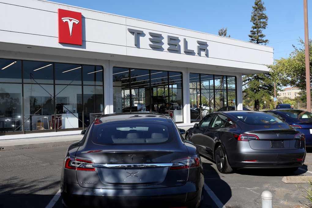 Brand new Tesla cars sit parked at a Tesla dealership in October 2023, in Corte Madera, California. Photo: Getty Images