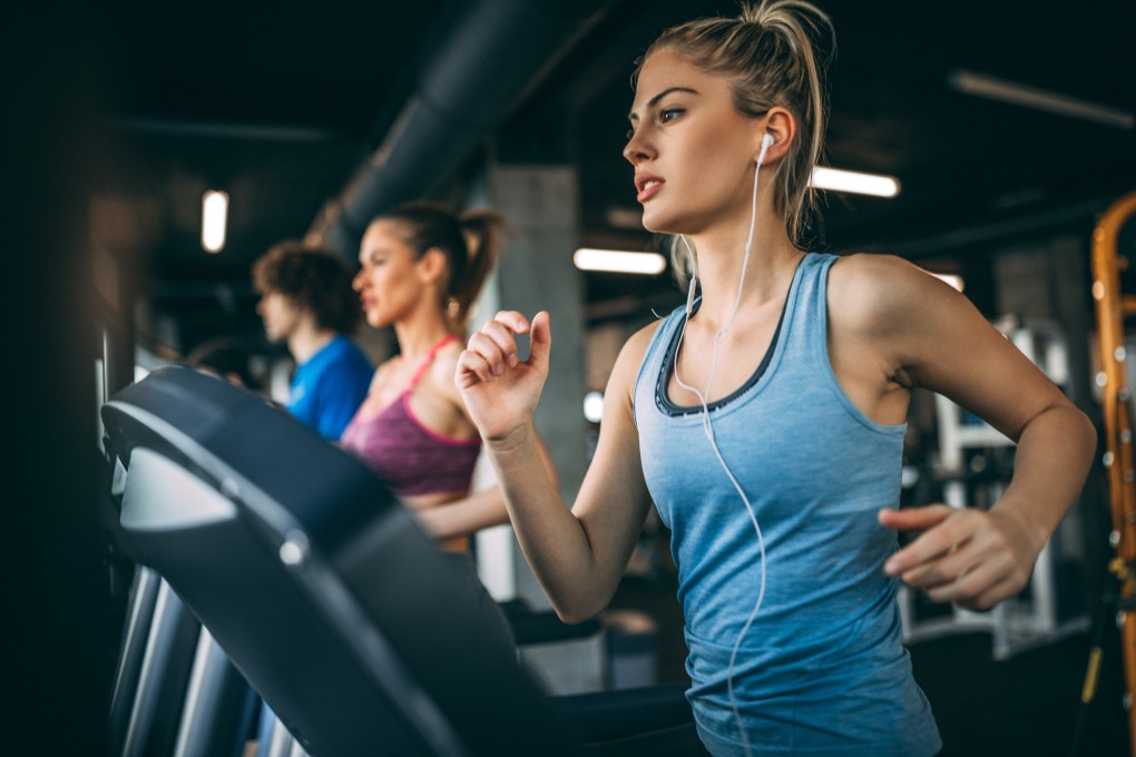 Wearing make-up can block pores through which sweat escapes, a study of college students running on treadmills finds. Photo: Shutterstock