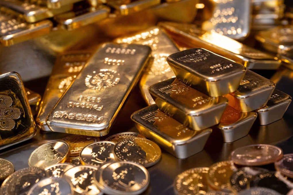 Gold bars and coins. Vietnam’s gold imports were about 55.5 tonnes last year, compared with 39.8 tonnes in 2020. Photo: dpa