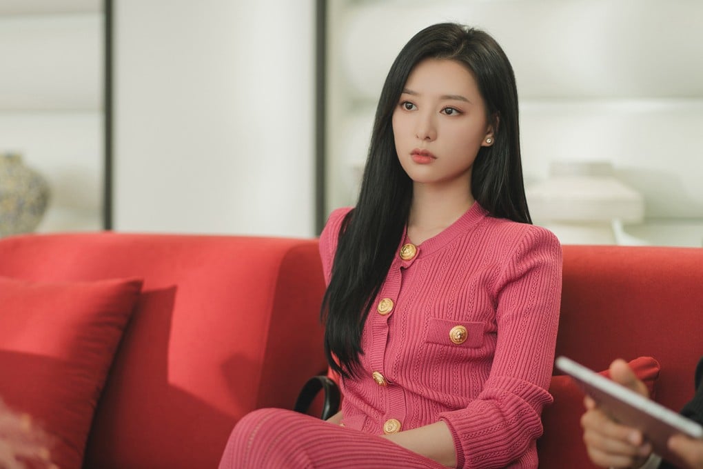 Queen of Tears stars Kim Soo-hyun and Kim Ji-won (above) as country boy Baek Hyun-woo, and his wife Hong Hae-in, an heiress who is diagnosed with a brain tumour.
