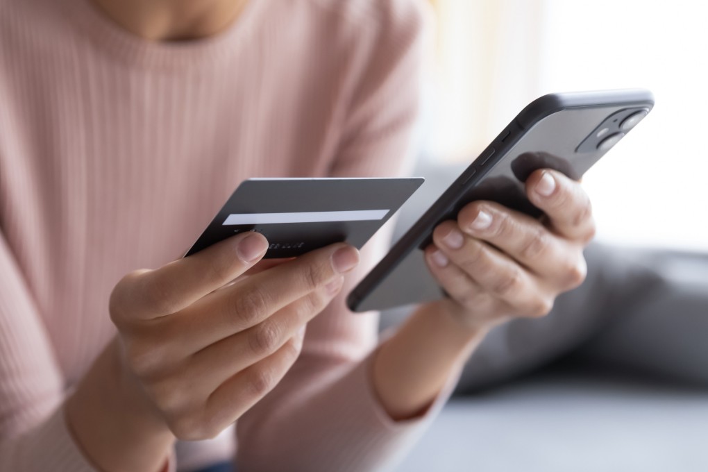 FPS allows users to transfer money using proxy identification, such as a mobile phone number or email address. Photo: Shutterstock