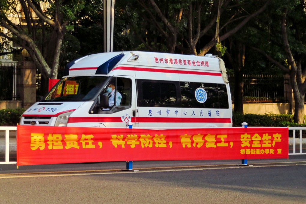 Ambulances from mainland China will soon be able to do door-to-door transfers to Hong Kong hospitals instead of just to the border. Photo: Shutterstock