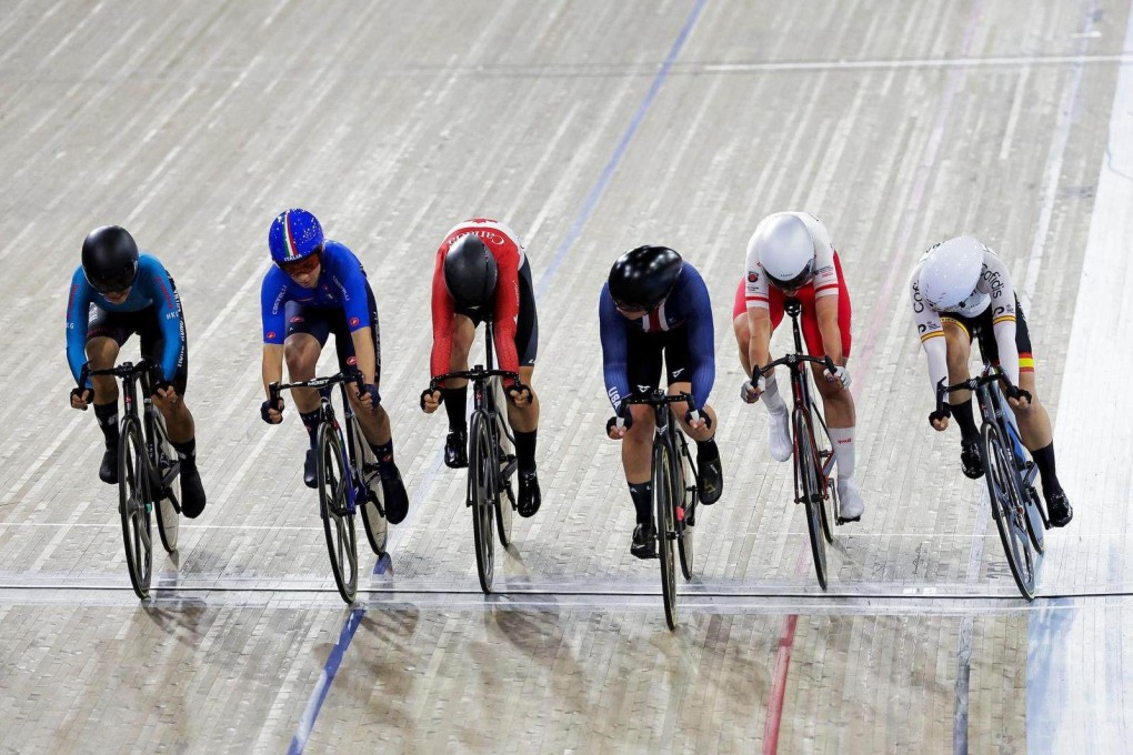 Ceci Lee (far left) vies with rivals in a tight finish to the elimination race at the Track Nations Cup in Canada. Photo: UCI