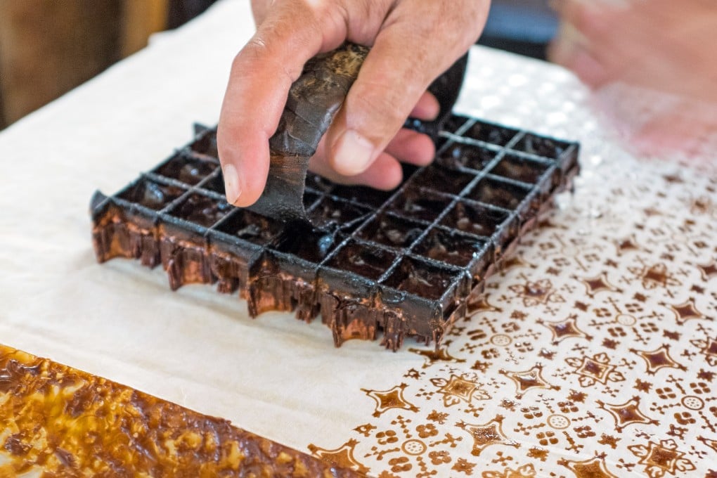 Like batik, where parts of the cloth are covered with wax before dying, silicon circuits have to be “masked” before they are “printed”. Photo: Shutterstock