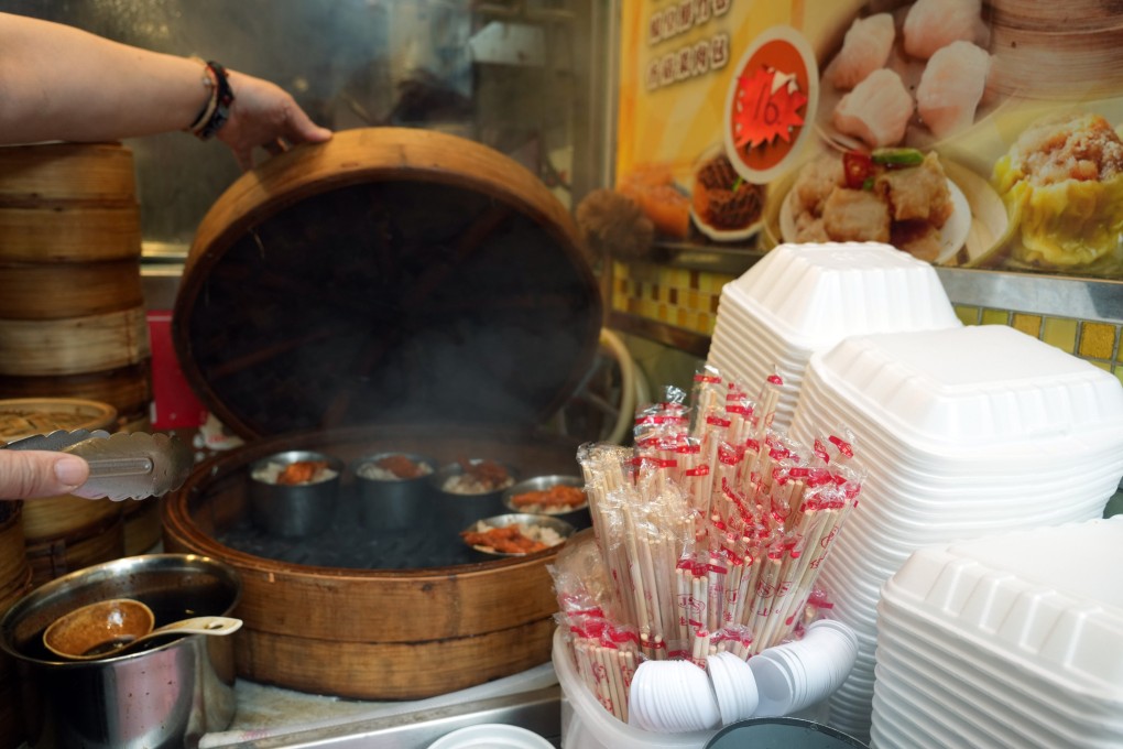 While major fast food chains switched to providing reusable non-plastic utensils for takeaways, some online traders moved swiftly to try and profit from the ban. Photo: Sam Tsang