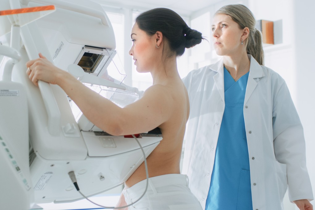 A doctor gives a woman a mammogram. 3d mammograms are still the best available means of detecting breast cancer early, a Hong Kong doctor says. Photo: Shutterstock