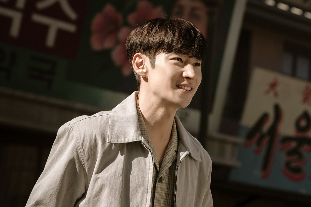 Lee Je-hoon as Detective Park Yeong-han in a still from Chief Detective 1958. The new Korean drama on Disney+ features a lead cast that includes Lee Dong-hwi, Choi Woo-sung, Yoon Hyun-soo and Seo Eun-soo.