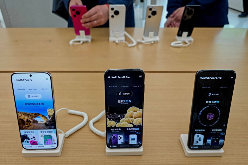 Huawei’s latest Pura 70 series phone is displayed at a store in Shanghai, April 18, 2024. Photo: AFP