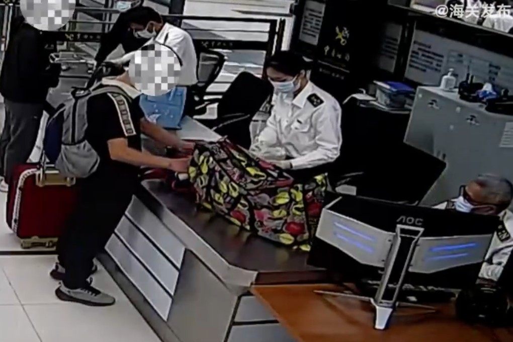Two men were stopped by mainland customs officers after X-ray scans looked suspicious. Photo: SCMP