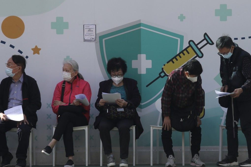 People queue up for Covid-19 vaccines at the Java Road playground on January 6, 2023. During the pandemic, community nurses played an important role in many countries. Photo: Xiaomei Chen