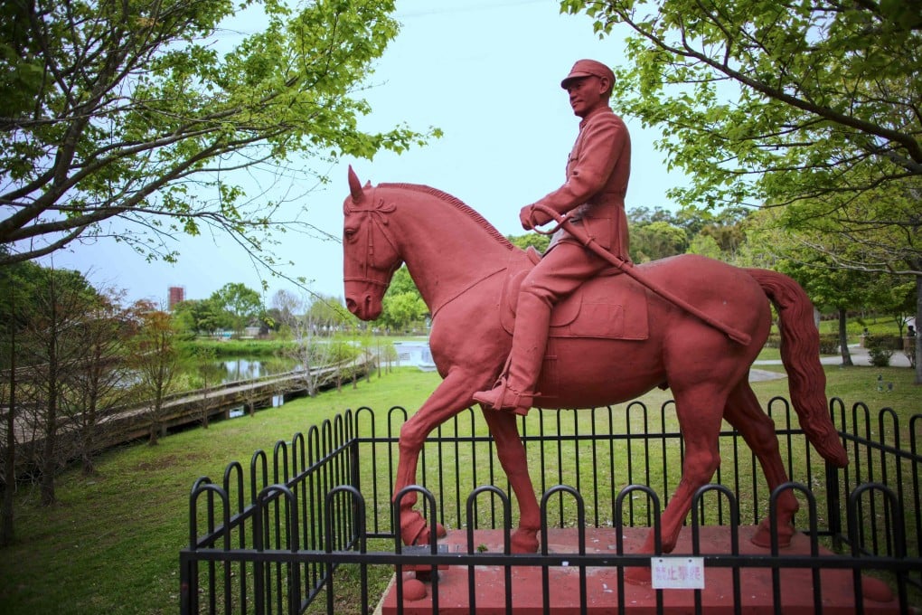 A statue of former Taiwan nationalist leader Chiang Kai-shek is seen at Cihu Memorial Sculpture Park in Taoyuan. Photo: AFP