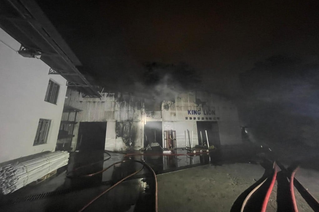 The factory in Yuen Long contained a large quantity of plastic hoses that caused dense smoke. Photo: Facebook