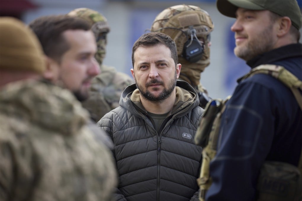 Ukrainian President Volodymyr Zelensky surrounded by security in 2022. File photo: Planet Pix via ZUMA Press Wire/dpa