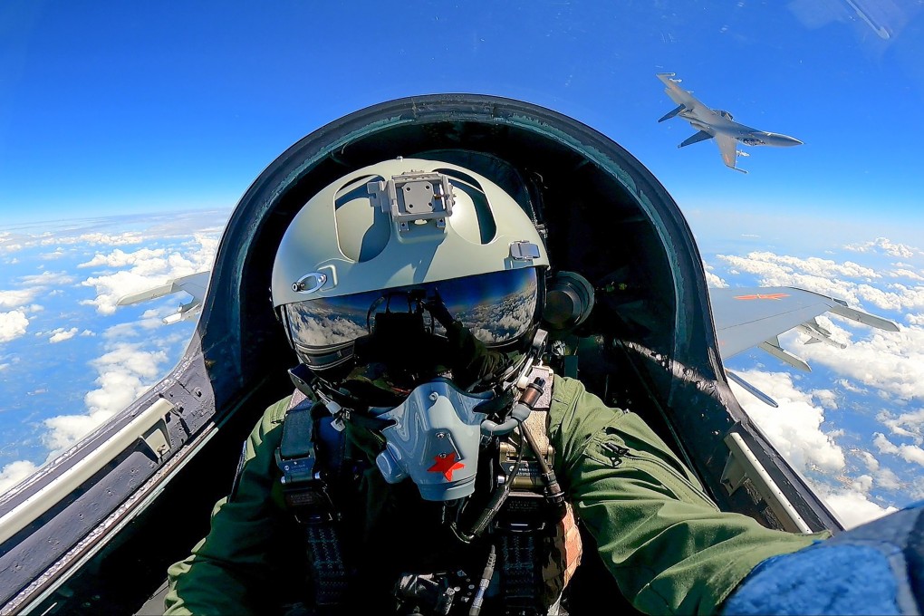Chinese researchers are creating an AI-powered air combat system that can explain to a human how it made its decisions. Photo: EPA-EFE/Xinhua