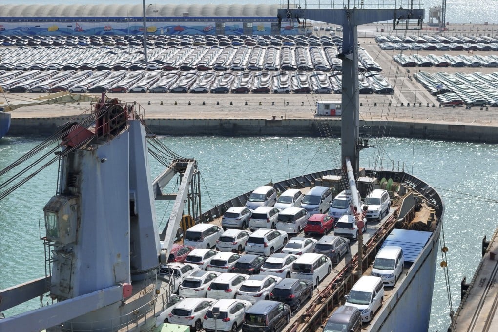 Exports rose by 1.5 per cent from a year earlier to US$292.5 billion in April, while imports rose by 8.4 per cent, year on year, last month. Photo: AP