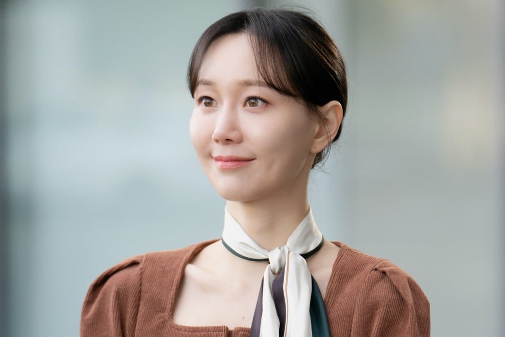Lee Yoo-young as put-upon, lovelorn assistant fashion designer Kim Hong-do in a still from Dare to Love Me.
