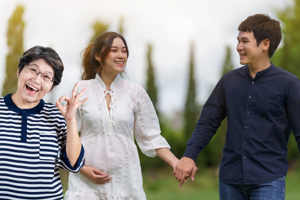 At a singles event in China, matchmakers encouraged a man to pursue a relationship with an unmarried pregnant woman, causing astonishment among the onlookers. Photo: SCMP composite/Shutterstock