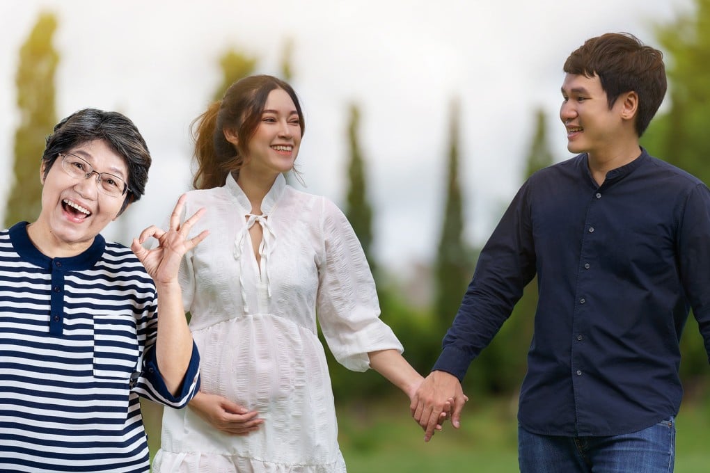 At a singles event in China, matchmakers encouraged a man to pursue a relationship with an unmarried pregnant woman, causing astonishment among the onlookers. Photo: SCMP composite/Shutterstock