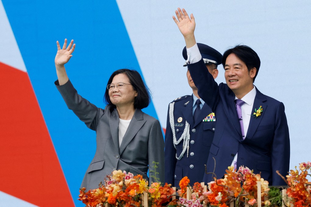 New Taiwanese leader William Lai Ching-te (right) waves with his predecessor Tsai Ing-wen (left) after his inauguration in Taipei on May 20, 2024. Photo: Reuters