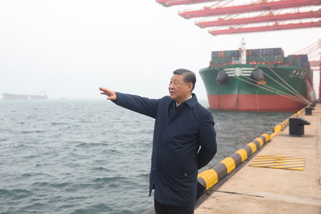 President Xi Jinping visits the port of Rizhao in Shandong province on Thursday. He also stopped in Jinan, meeting business leaders there. Photo: Xinhua