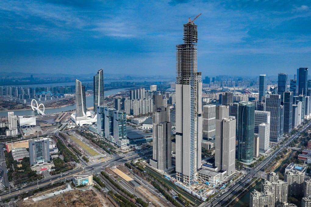 China’s middle class are still proving reluctant spenders on property. Photo: Xinhua via AP