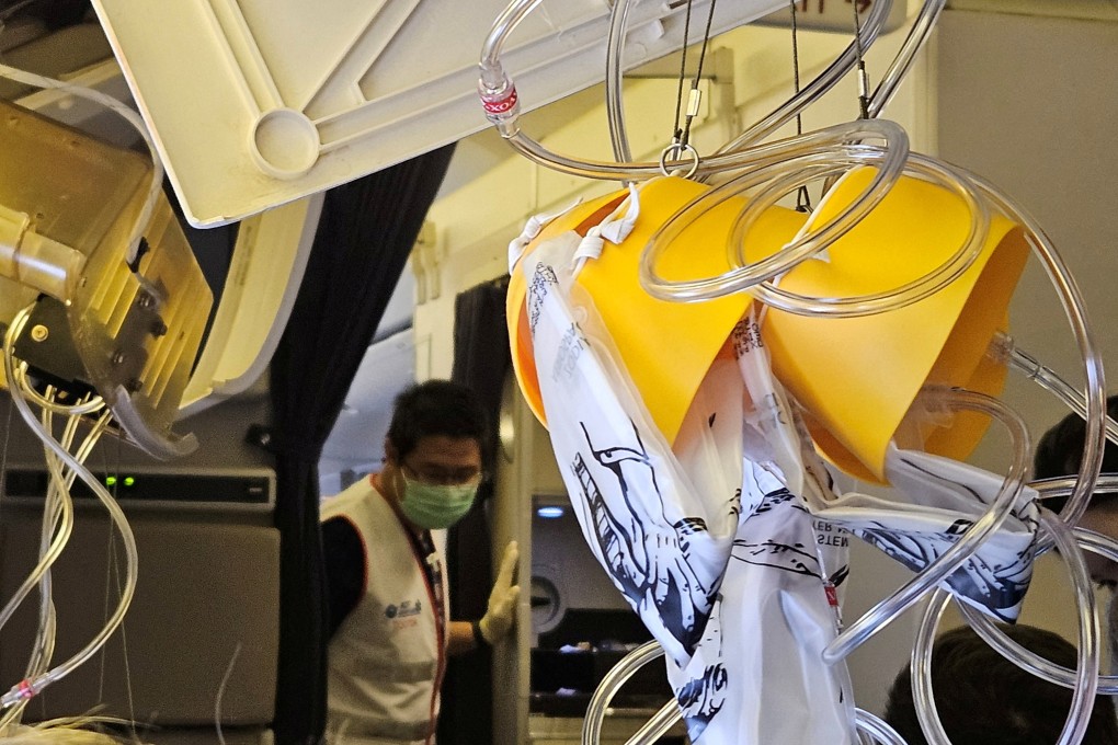 The interior of Singapore Airlines flight SQ321 after an emergency landing at Bangkok’s Suvarnabhumi International Airport. Photo: Reuters