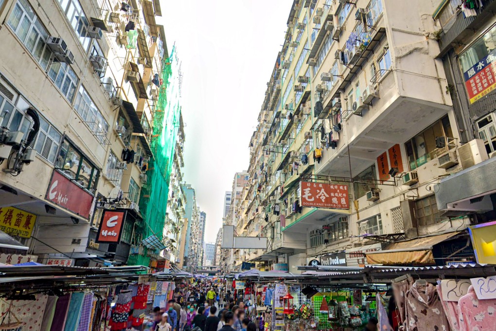 The fire broke out at a tenement building in Fa Yuen Street in Mong Kong. Photo: Google Maps