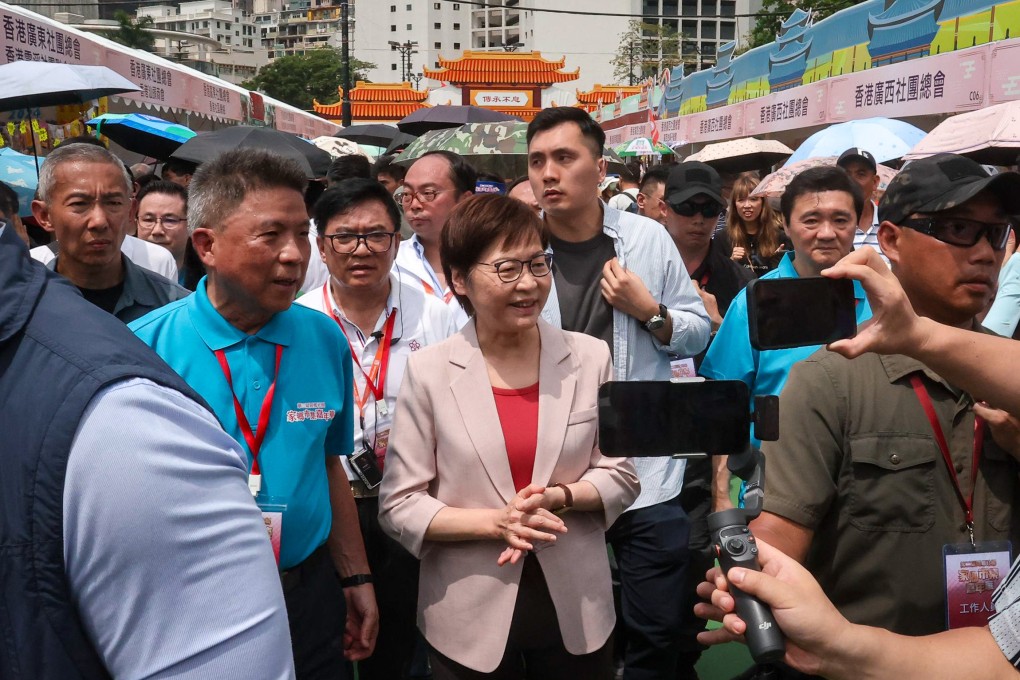 Carrie Lam visits the “‘Hometown market” in Victoria Park on Sunday afternoon. Photo: Jonathan Wong