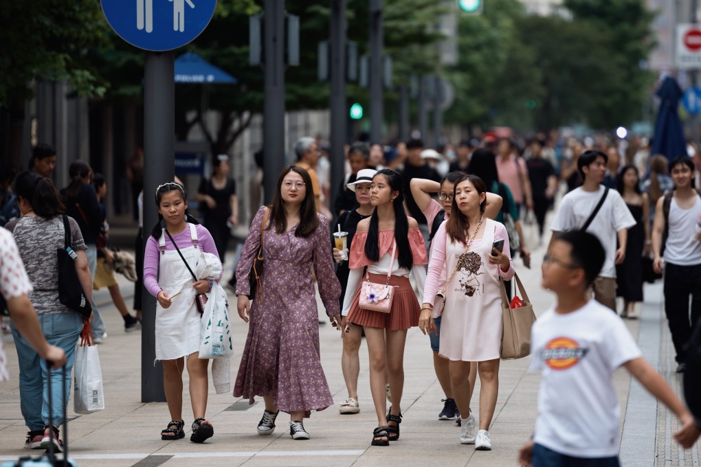 China’s official non-manufacturing purchasing managers’ index (PMI) – a measurement of sentiment in the service and construction sectors – fell to 51.1 in May from 51.2 in April. Photo: EPA-EFE