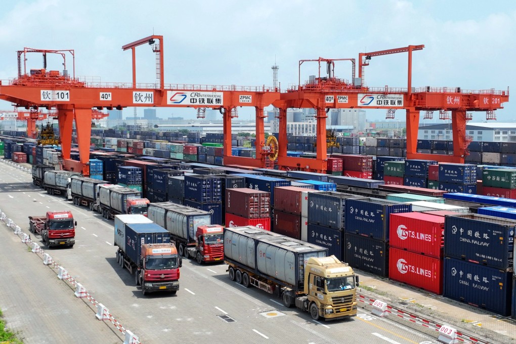 Beijing is eager to strengthen China’s exports amid sluggish domestic demand. Photo: Xinhua