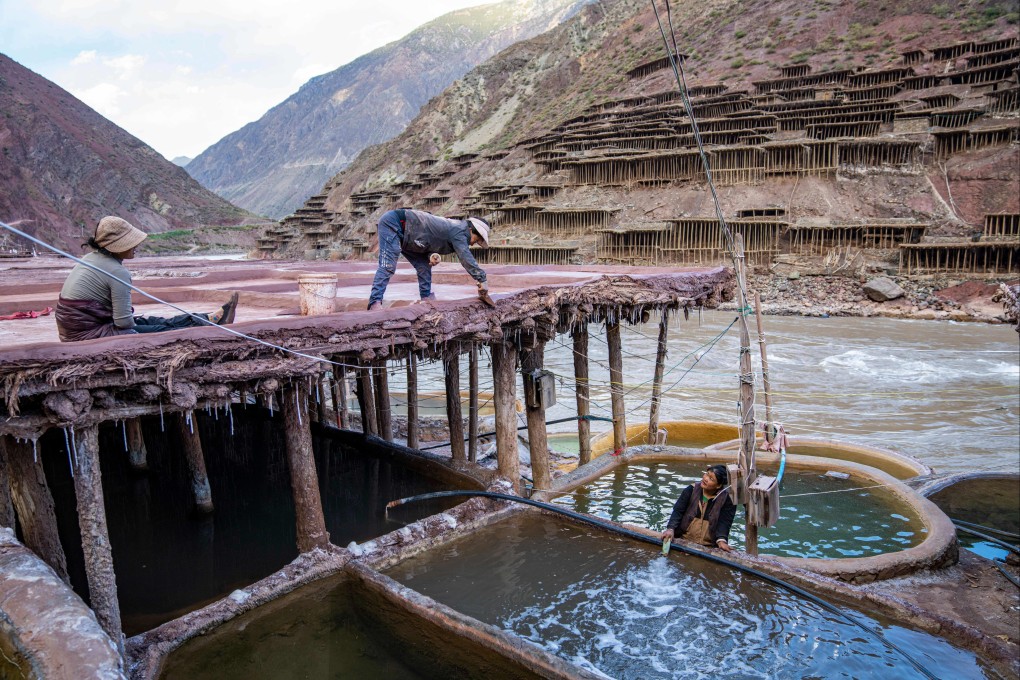 Villagers work at a salt field in Qamdo in southwestern China’s Tibet autonomous region in October. Photo: Xinhua