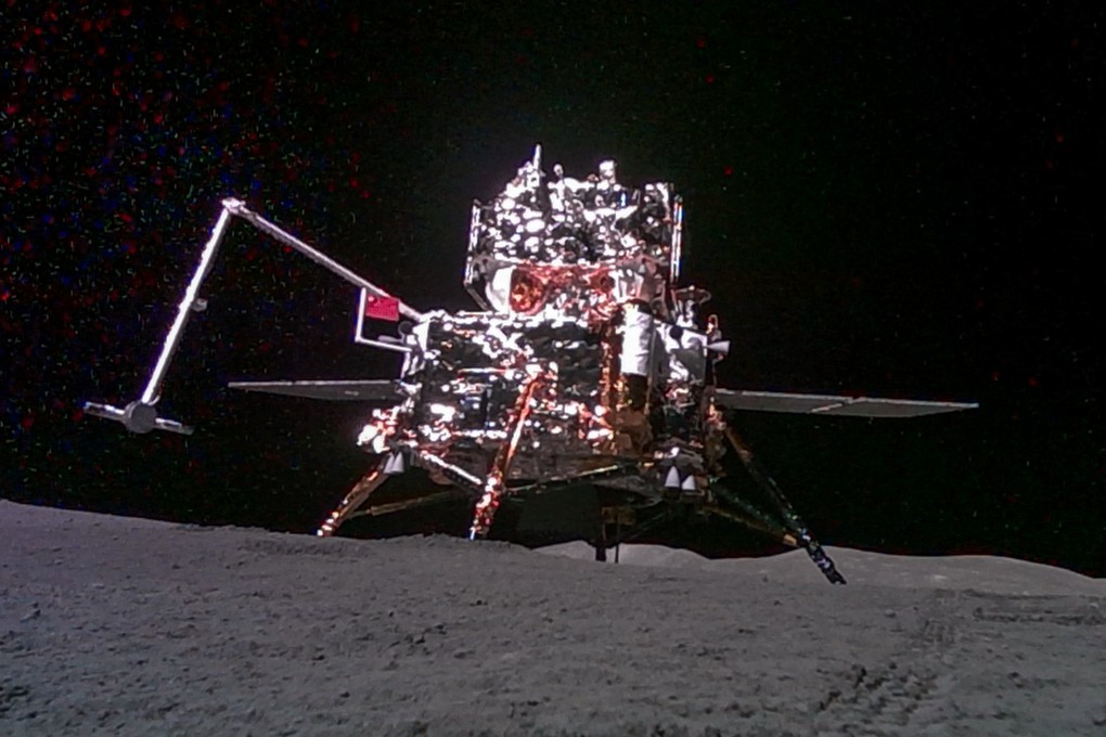 An image of the lander and ascender on the moon’s surface taken by a mobile camera carried by Chang’e 6. Photo: CNSA