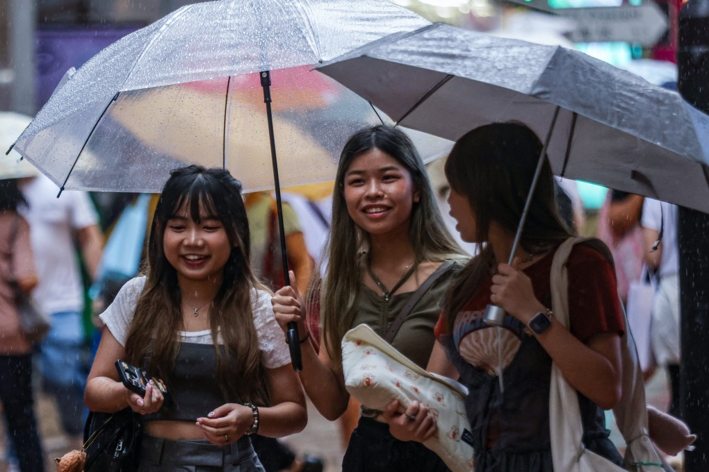 The temperature is set to range between 28 and 32 degrees Celsius on Thursday. Photo: Jonathan Wong