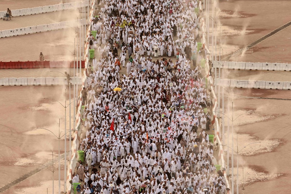 Muslim pilgrims arrive to perform the symbolic ‘stoning of the devil’ ritual on Sunday. Photo: AFP