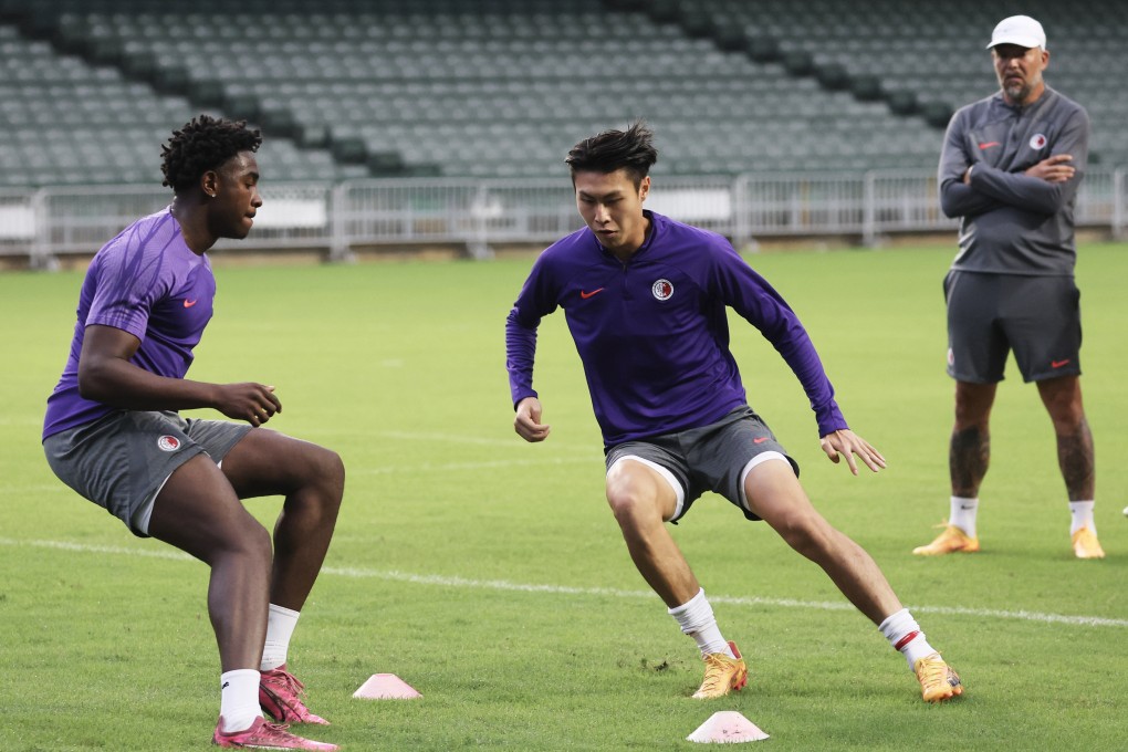 Roberto Losada (right) watches on during Hong Kong training before the World Cup qualifiers clash with Iran. Photo: Edmond So